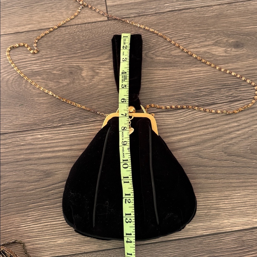 Chic Black Velvet Wristlet with Gold Accents gorgeous gold heart accent - Picture 8 of 12
